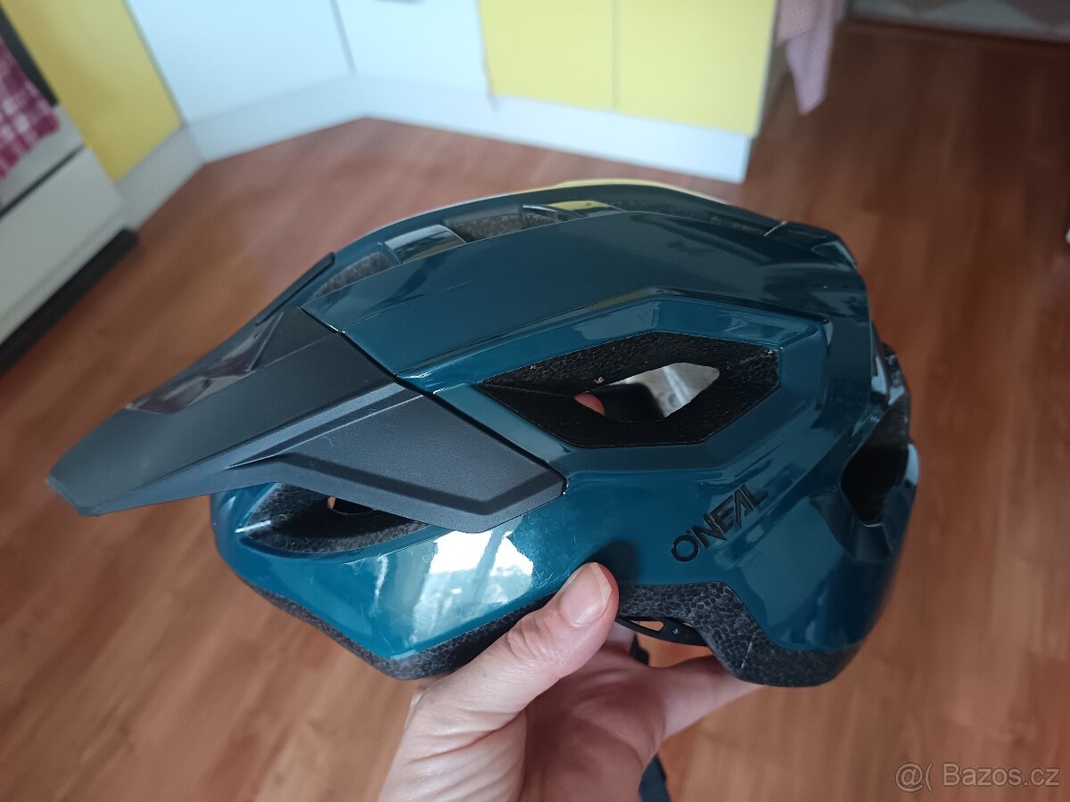 Cyklisticka mtb helma Oneal
