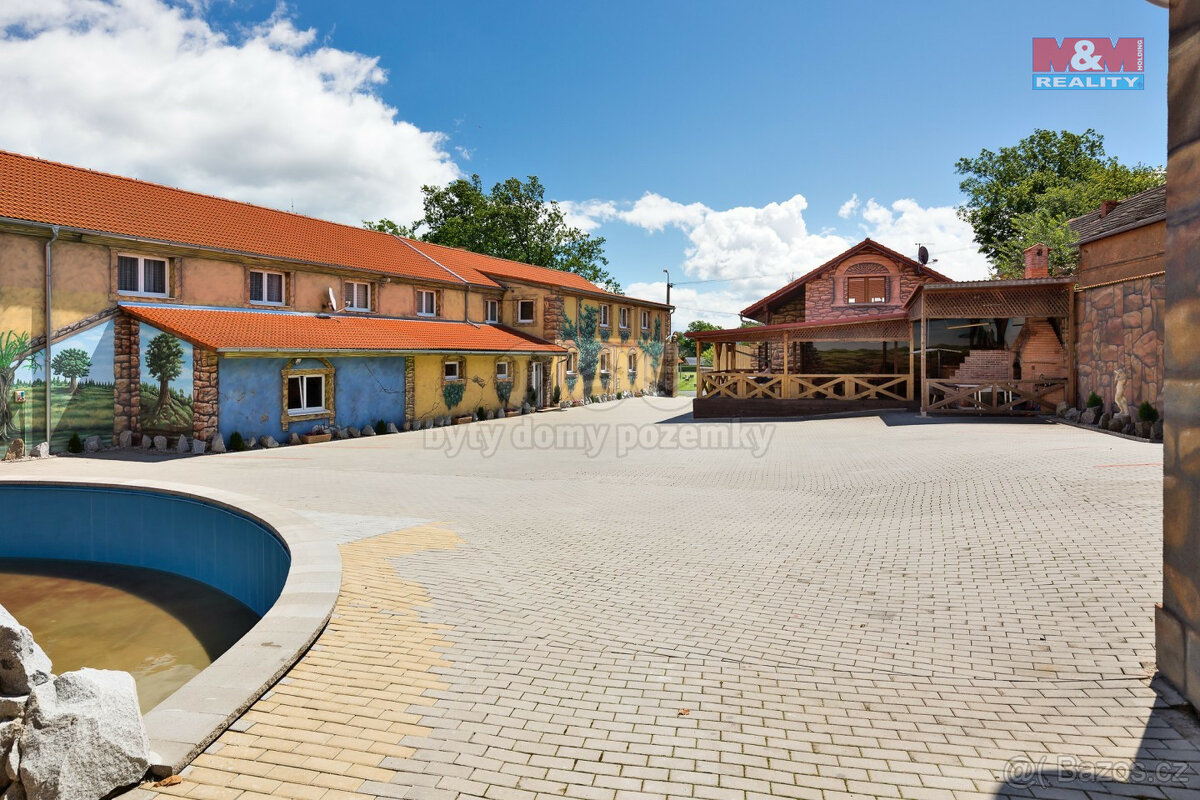 Prodej zemědělské usedlosti, 2500 m², Puclice