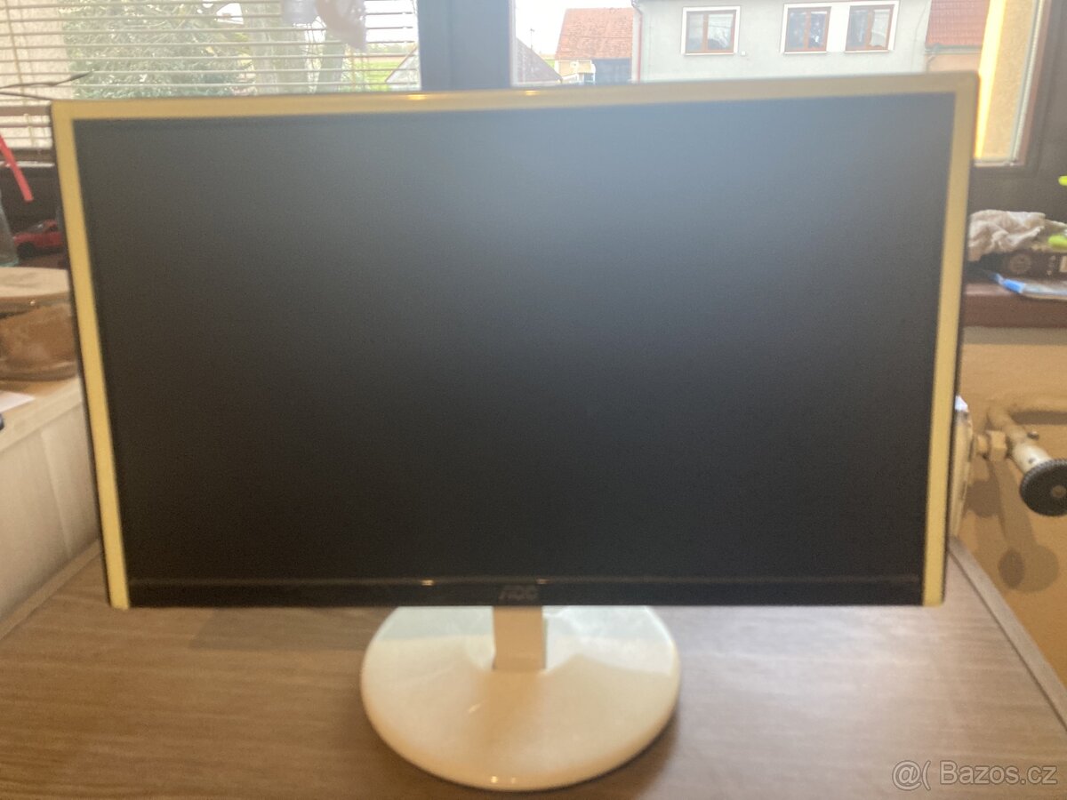 Monitor AOC