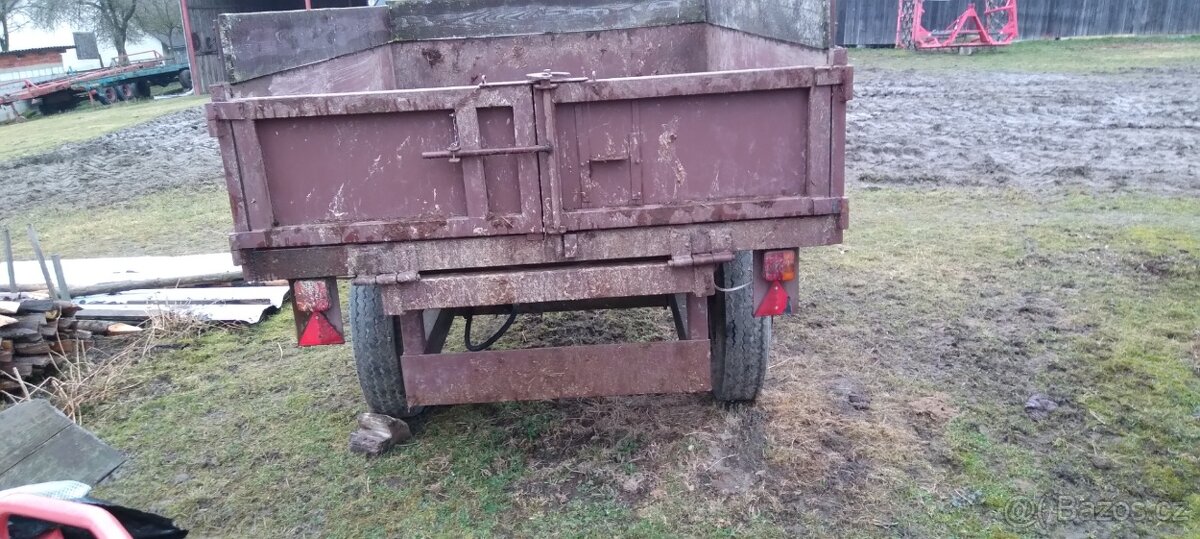Sklápěcí kára