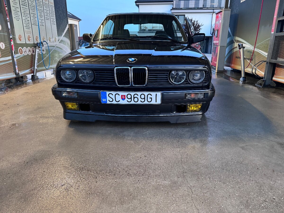 BMW E30 325i cabrio