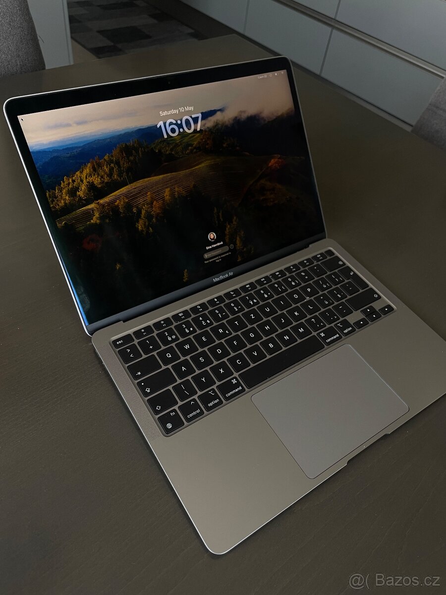 MacBook Air s čipem Apple M1 (2020)