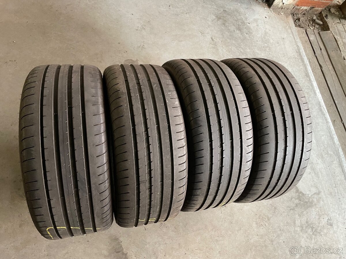 prodám letní pneumatiky 225/45/17 Goodyear celá sada
