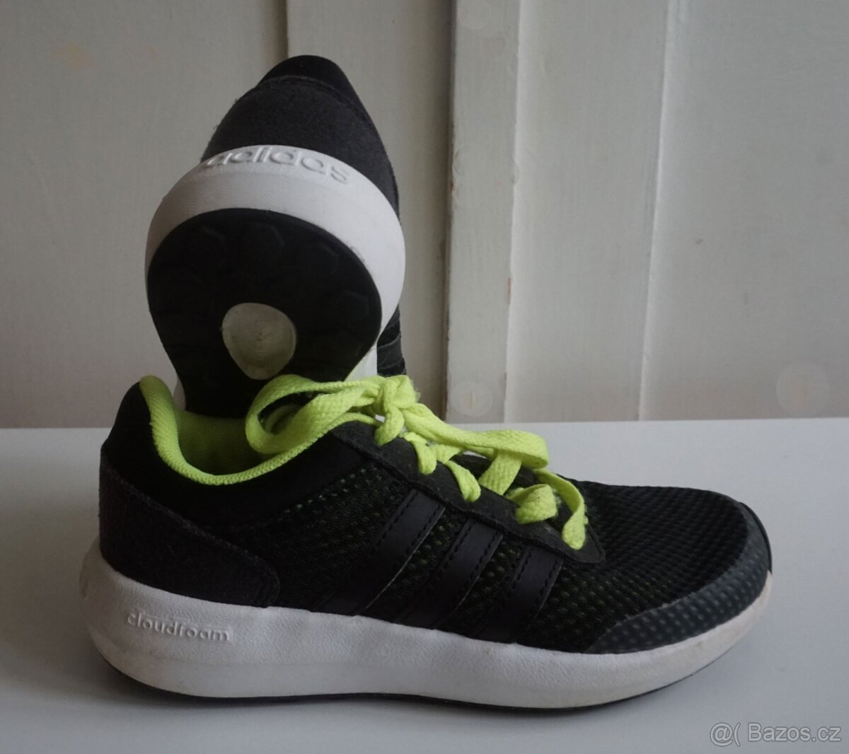 Dětské černé tenisky zn.ADIDAS vel.29, hezký stav