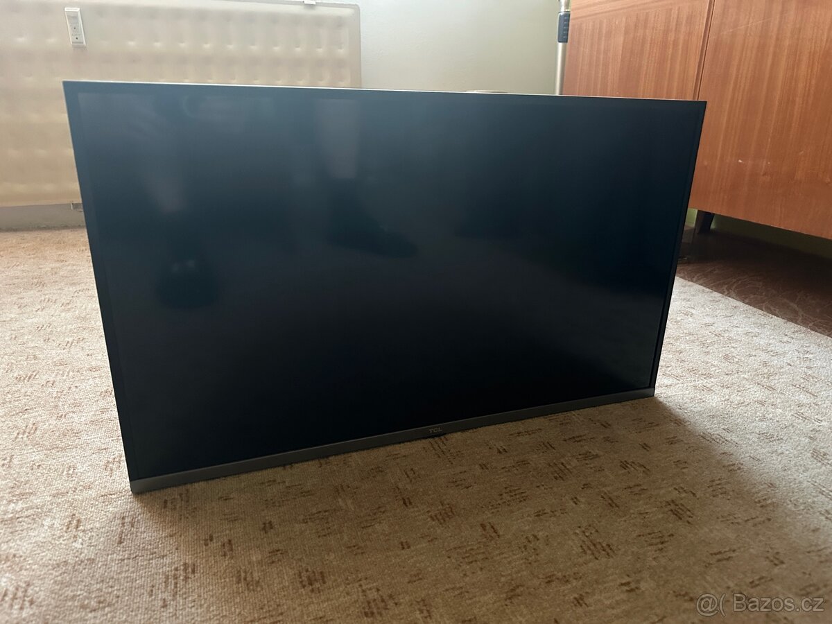 Televize 32 palců - TCL 32ES580X1