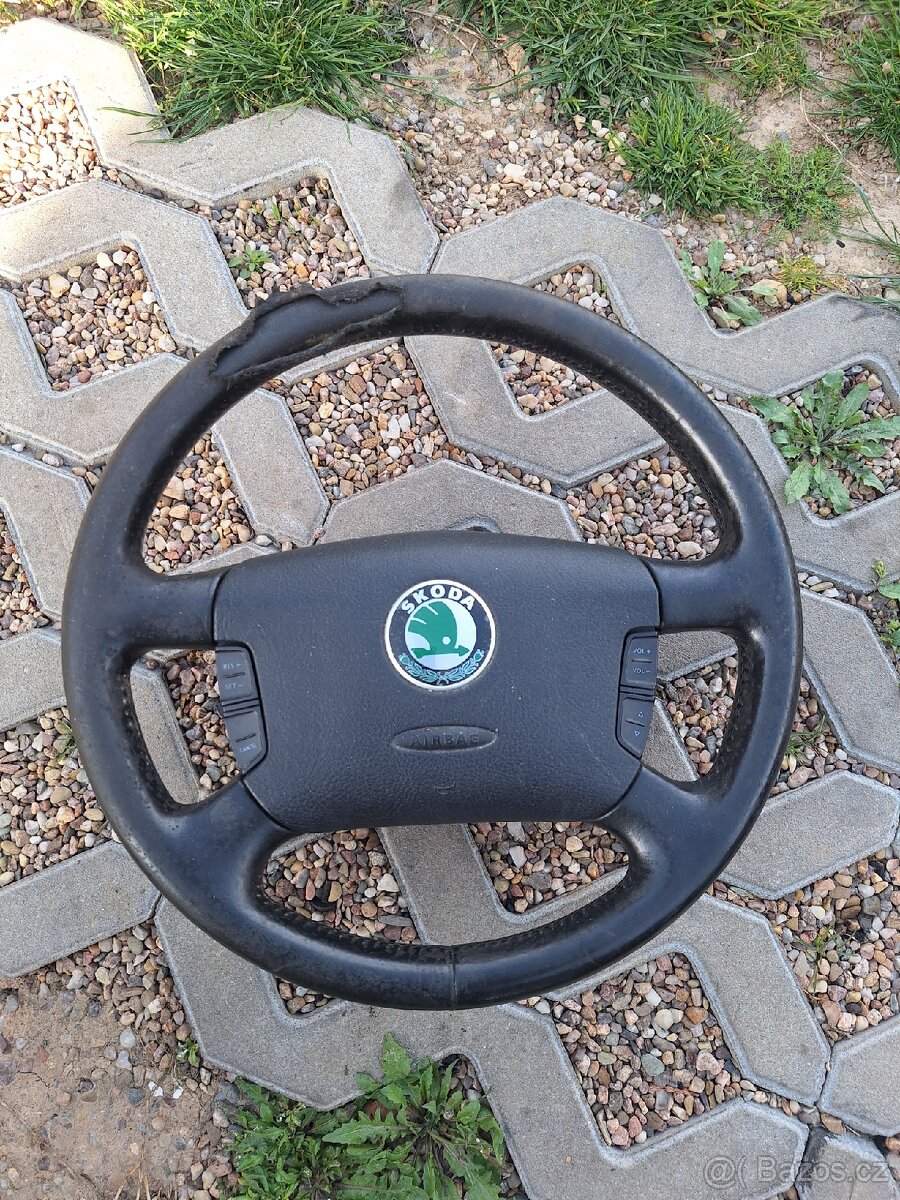 Octavia 1 ,Superb ,volant s airbagem a multifunkci