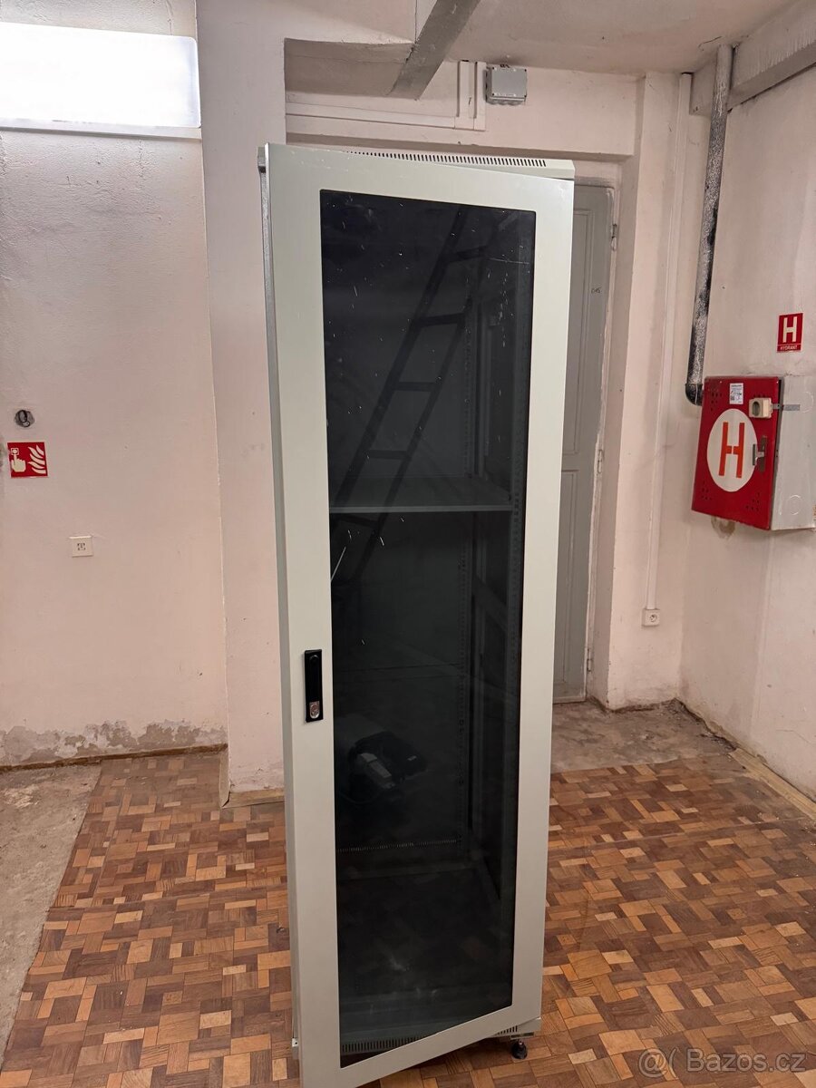 SERVER PC RACK 42U, 42 U, 600x800