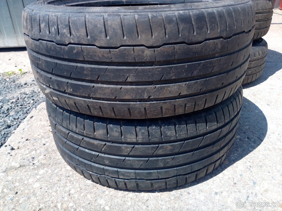 2ks letních pneu zn. Hankook 225/45 ZR 17