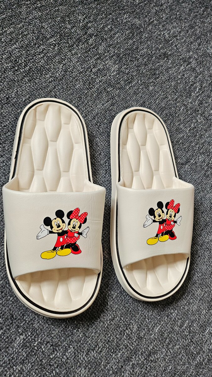 Pantofle Disney