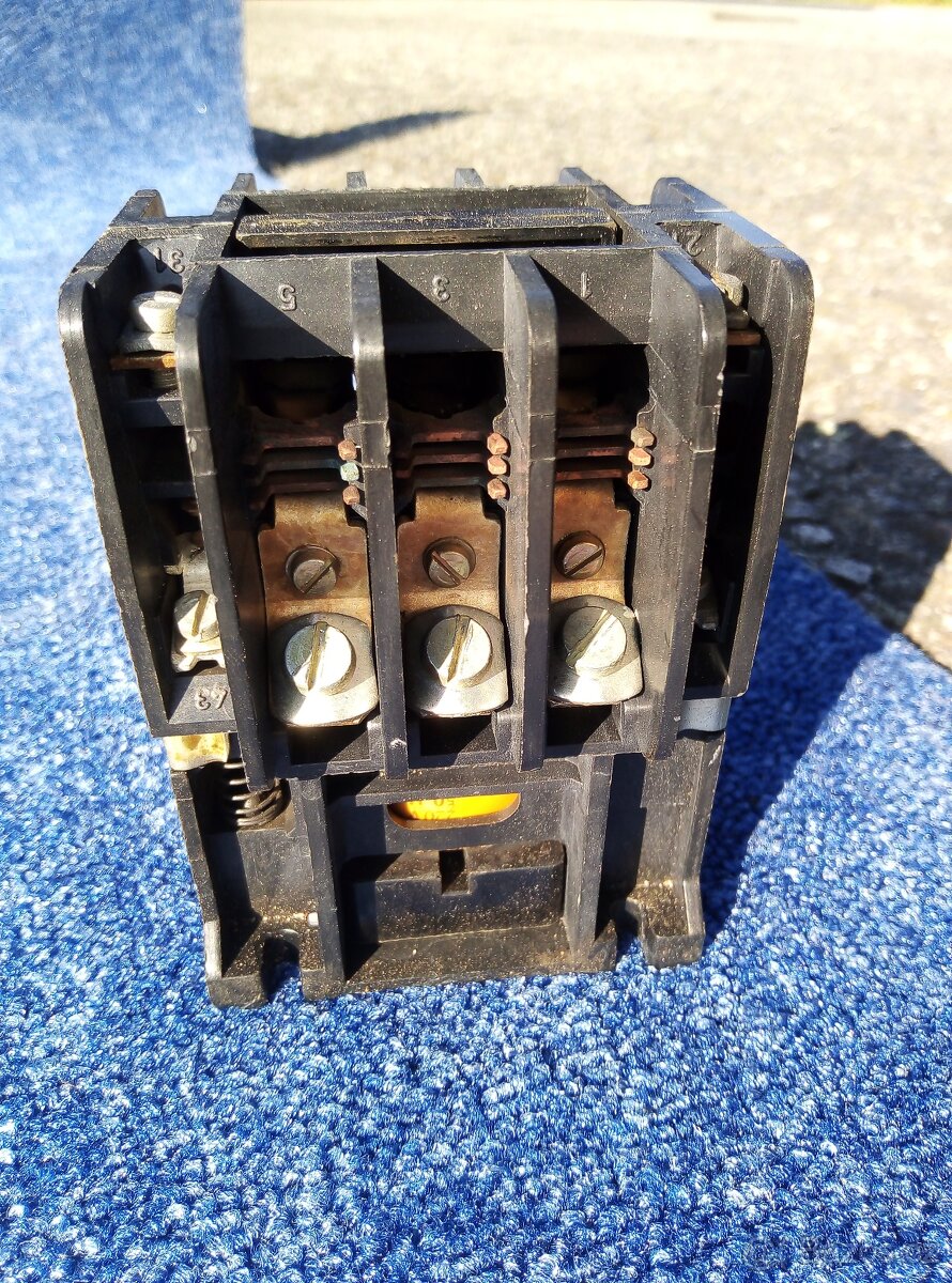 3-f stykac K25E 660V/25A