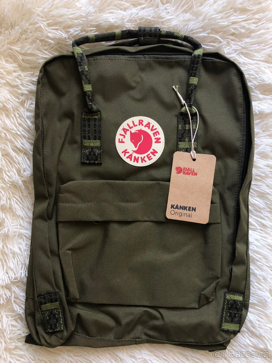 Nový batoh Fjällräven Kanken military s ozdobnými prvky