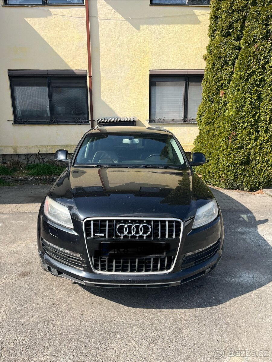Audi Q7 4.2 FSI V8