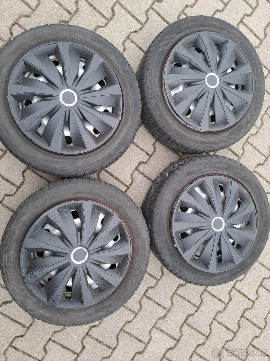 Zimní pneumatiky Nokian 205/55/16 s disky VW