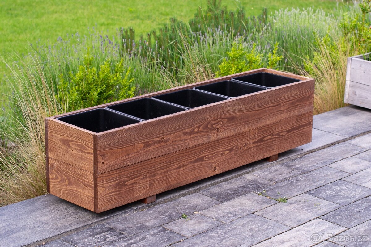 Dřevěné truhlíky na terasu - teak