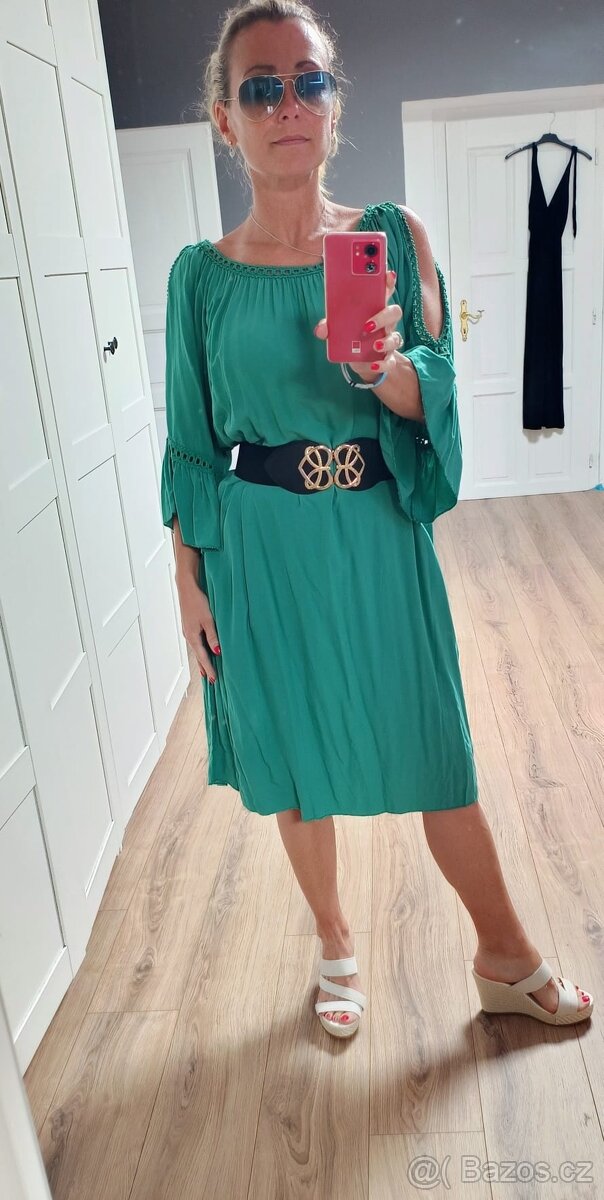 Nové vzdušné šaty uni size L