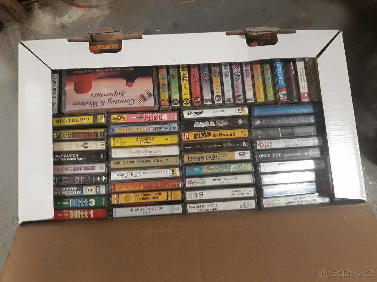 LEVNĚ prodám 75 audiokazet v super stavu