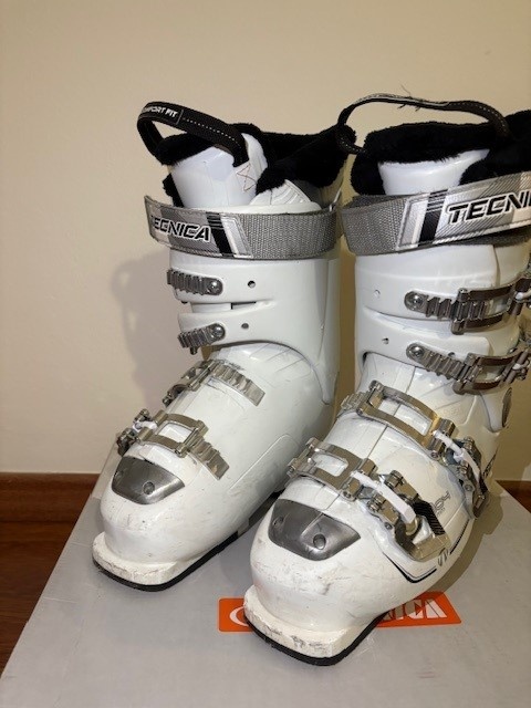 Lyžáky 39,5 Tecnica dámské s kožíškem