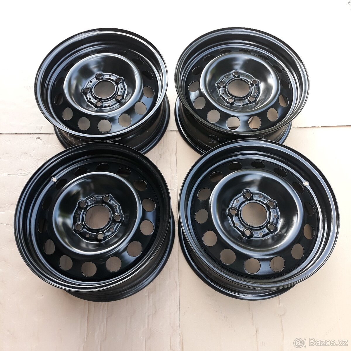 16 disky BMW 3 řady E90,91,92,93