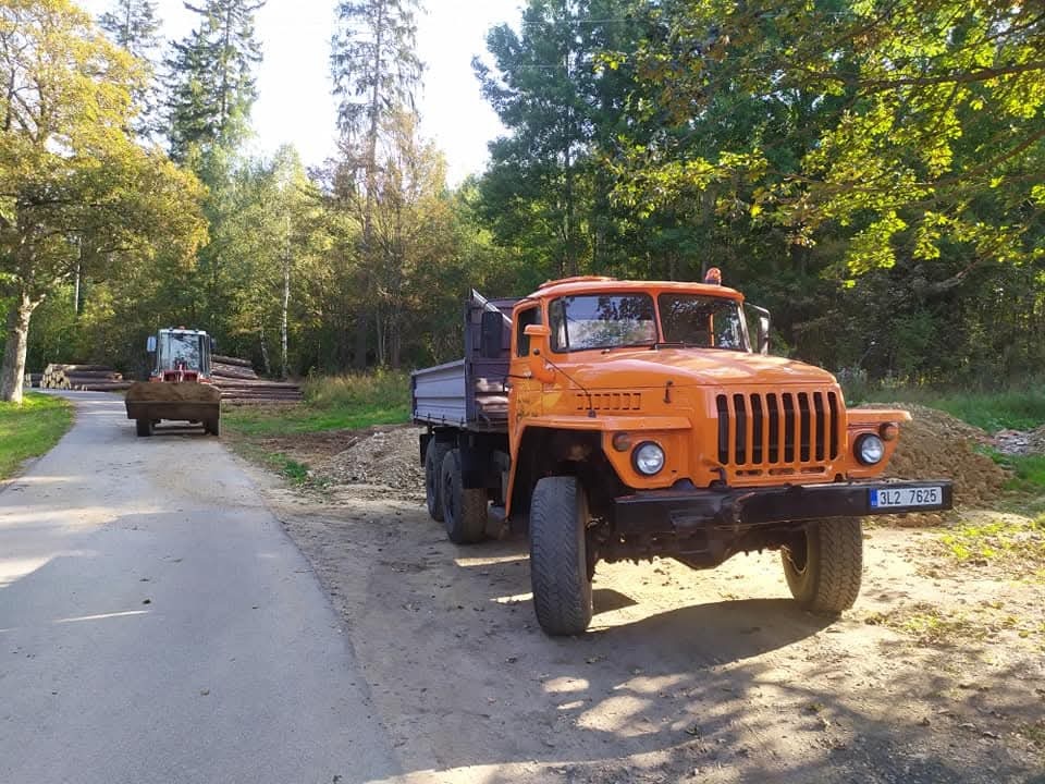 Ural 4320 sklápěč