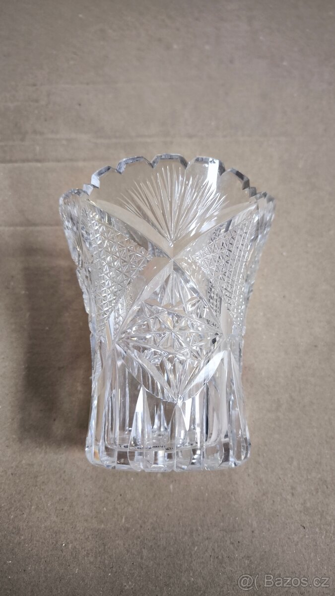 Starožitná křišťálová váza Crystal Bohemia