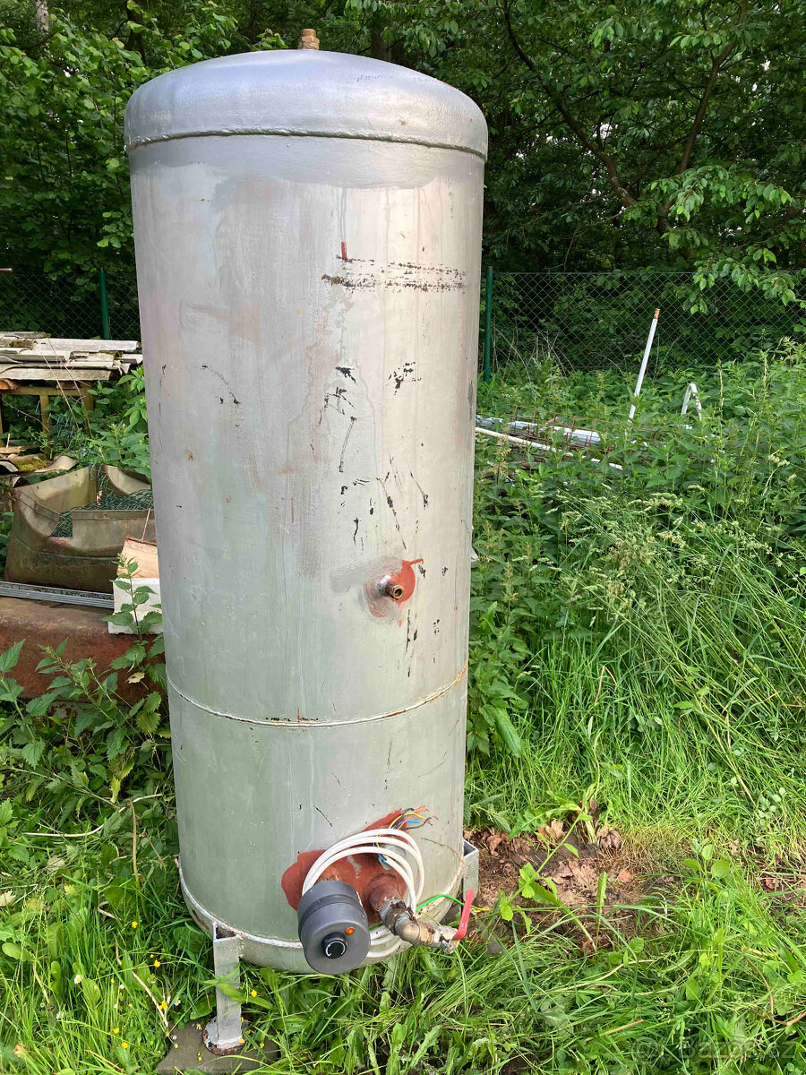 Akumulační nádrž 500 l