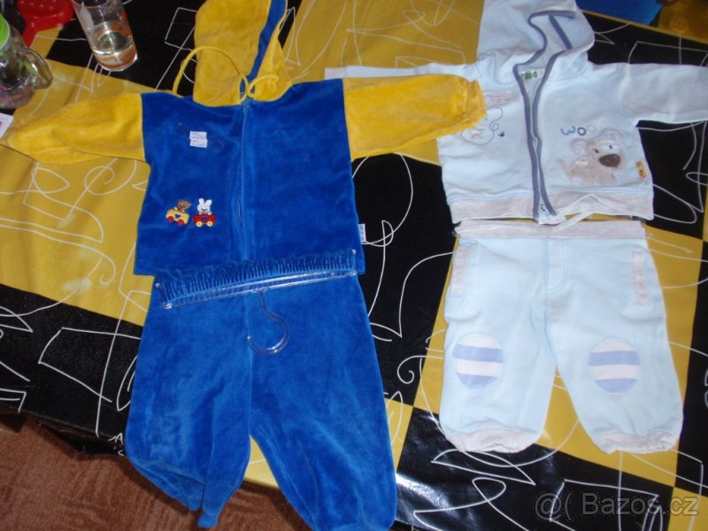 Teplákové soupravy krásný stav