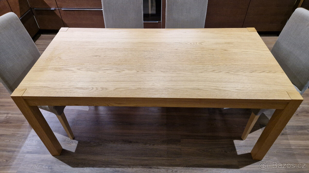 Jídelní stůl - Ikea