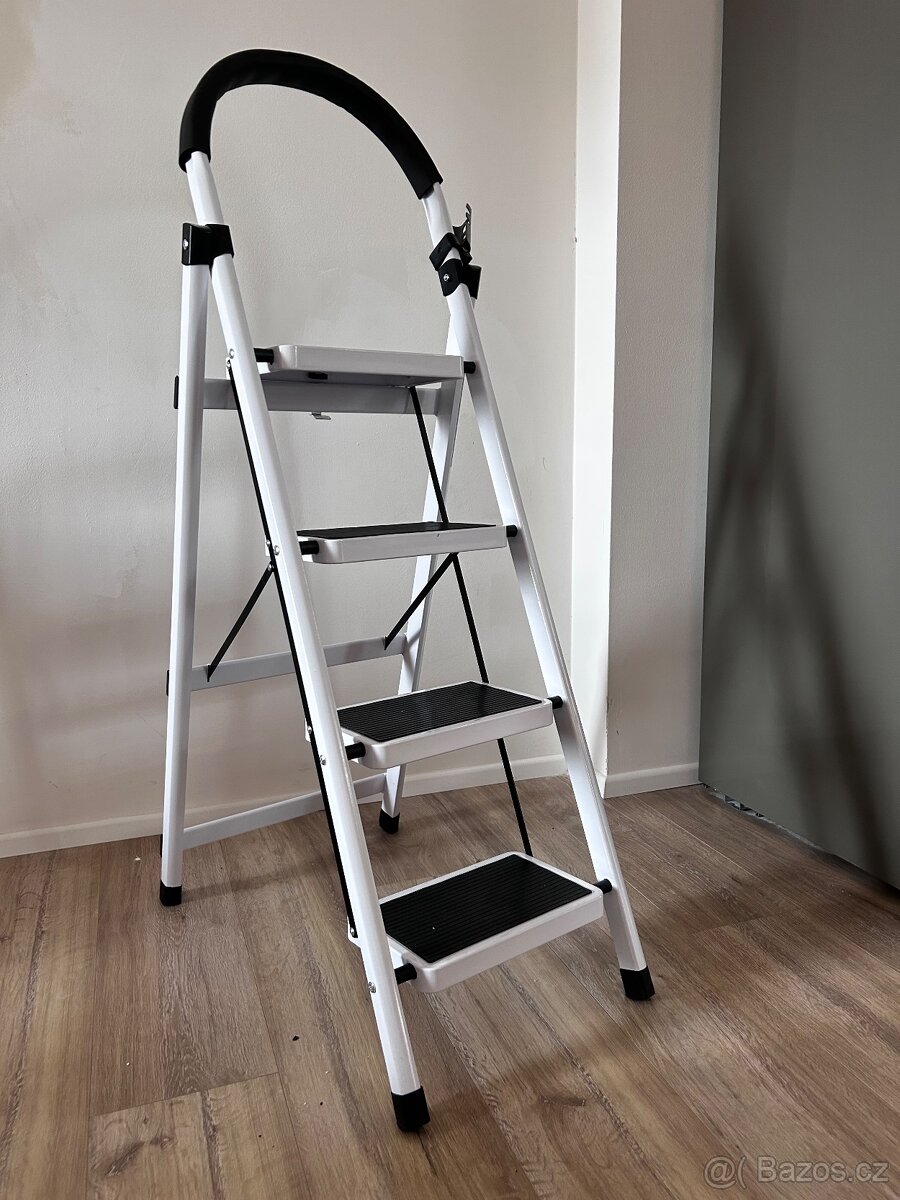 Skládací schůdky/štafle