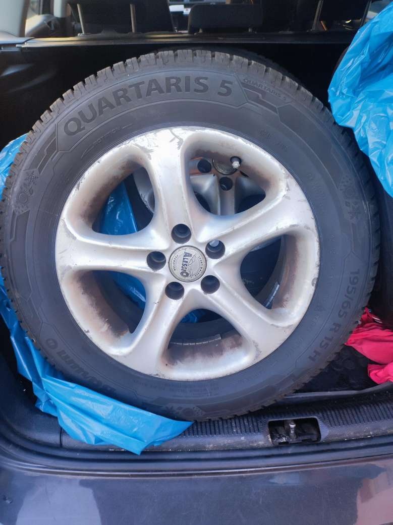 Celoroční nové pneumatiky Barum QUARTARIS 5 + litá kola