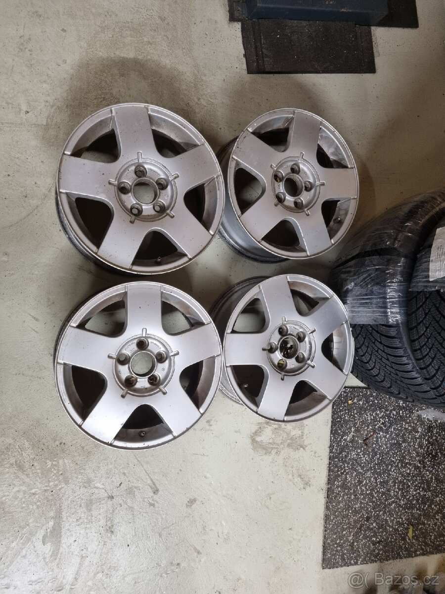 Originalní disky z VW Golfa 4