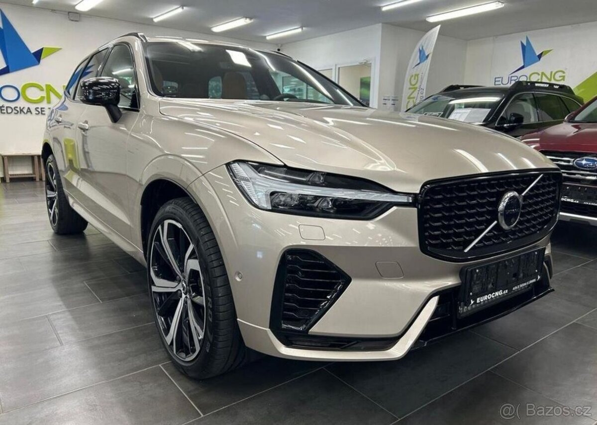 Volvo XC60 T8 AWD Ultimate+ DARK záruka 335 kw