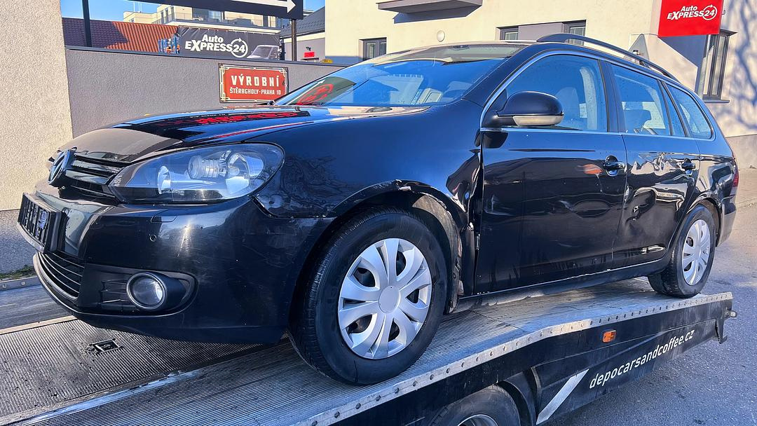 Vůz na náhradní díly VW Golf 6 kombi 2010 CAYC MGN LC9X