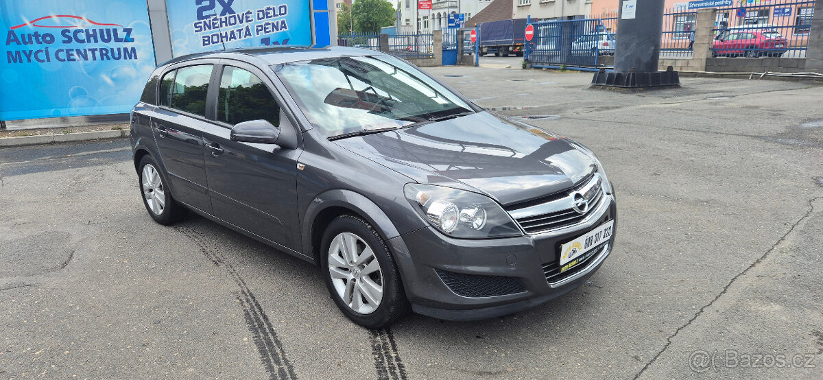 Opel Astra, 1.6i NAVI,DIG KLIMA,JEN 88 TKM