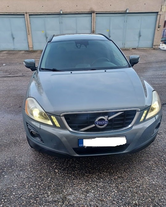 Prodám Volvo XC60 D5. Nová cena