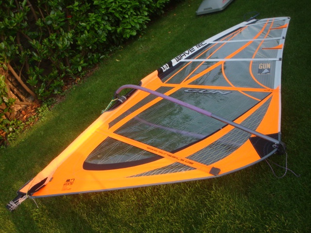 Windsurfing - dětská výbava - plovák a plachty
