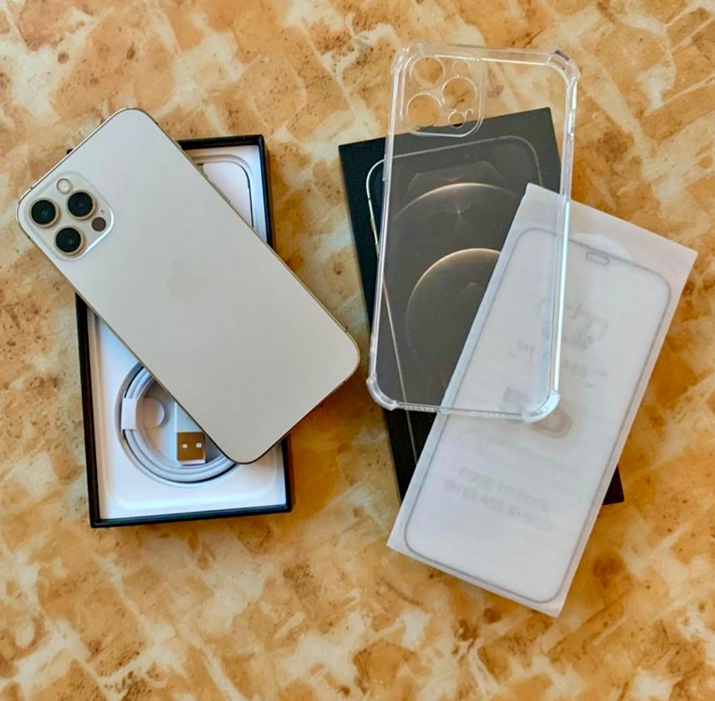 iPhone 12 Pro Gold BATERIE 100% TOP