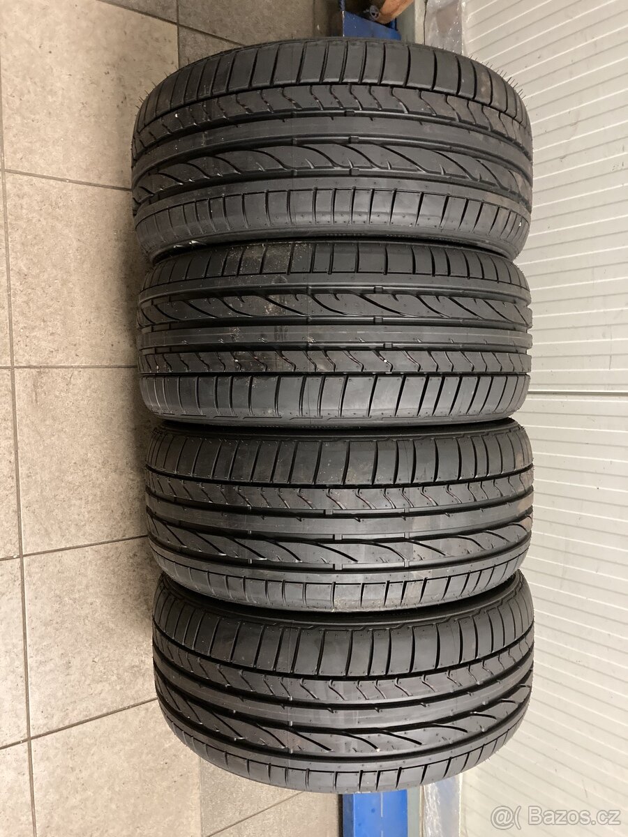 sada letních pneu 215/40/17 Bridgestone