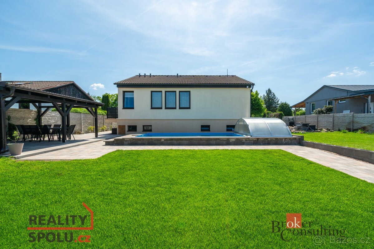 Prodej, domy/rodinný, 218 m2, Fučíkova 260, 53345 Čeperka, P