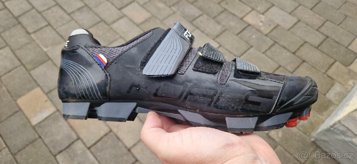 Tretry na kolo Force MTB vel. 45