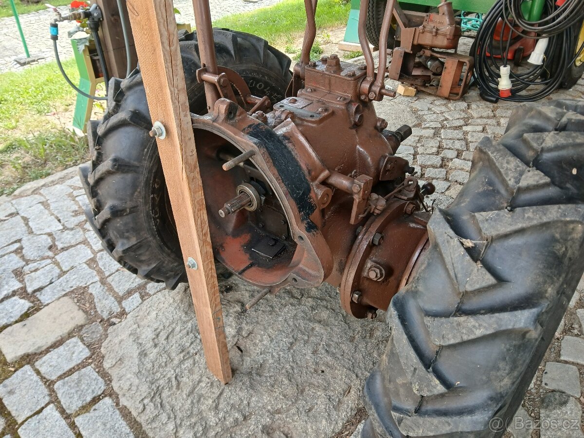 Malotraktor TK