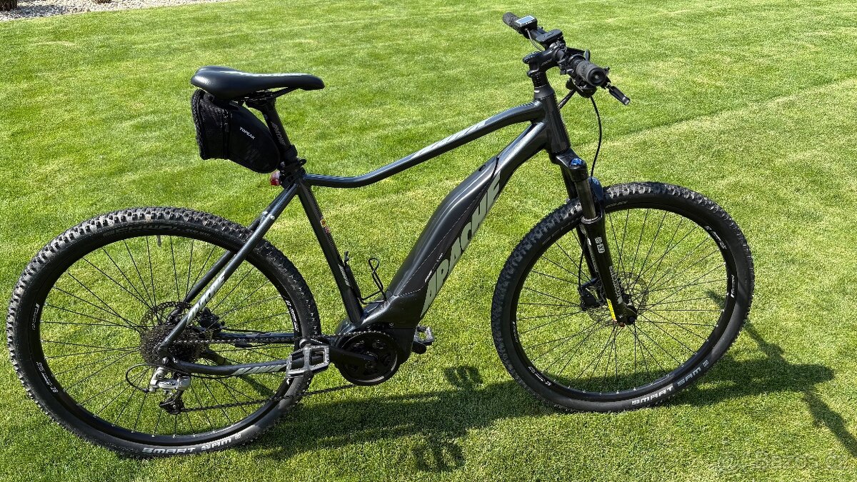 Elektrokolo Apache Hawk