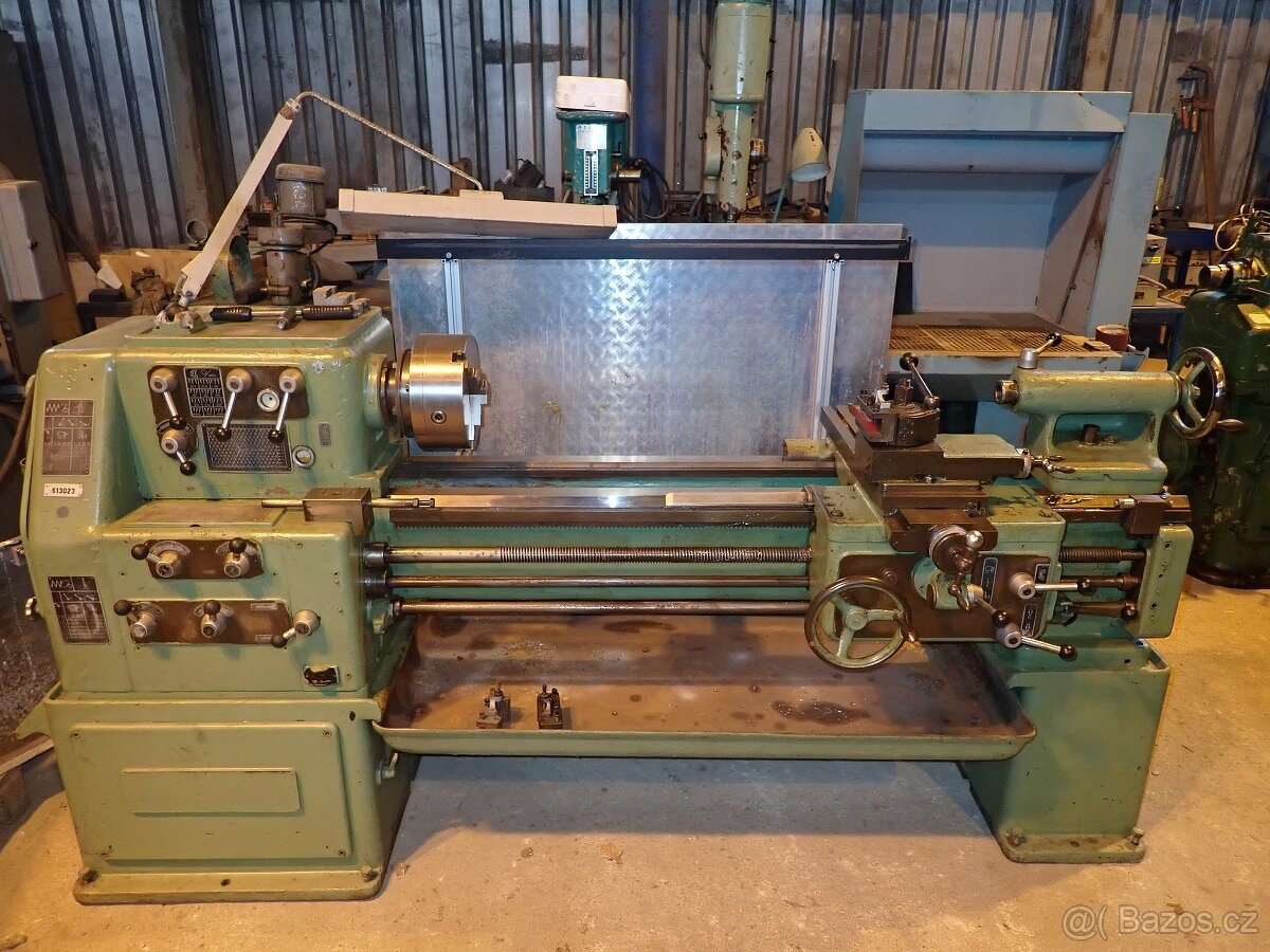 Soustruh hrotový Martin KM 200