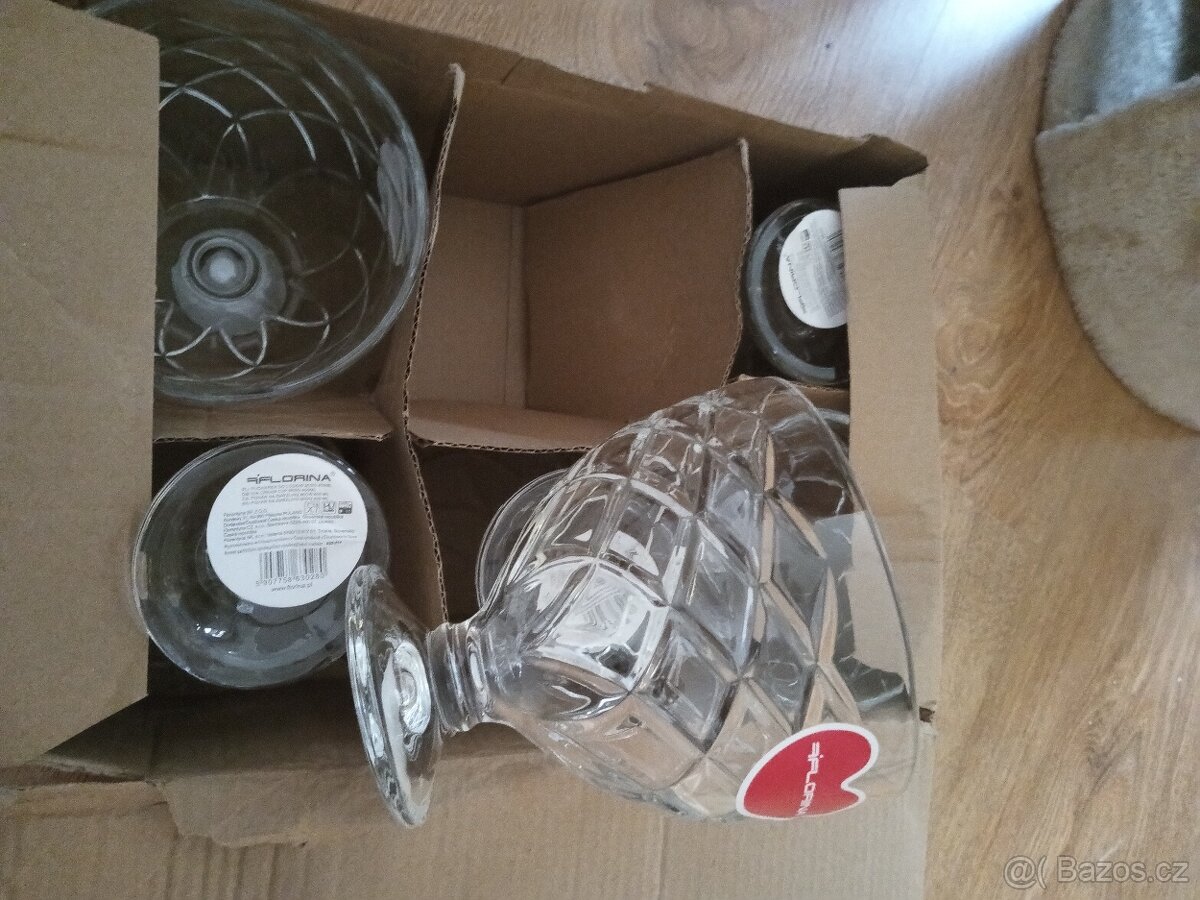 poháry třeba na zmrzlinu