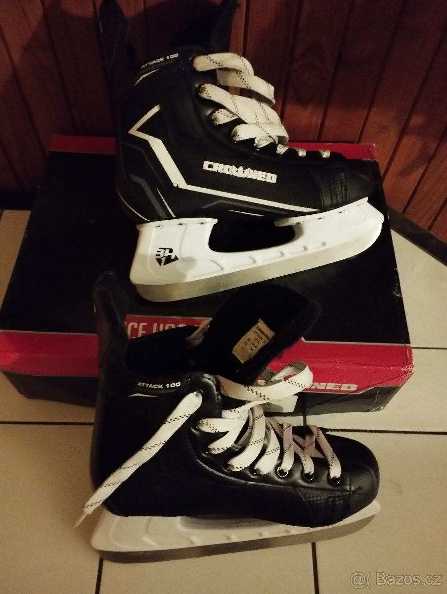 Chlapecké lední brusle "38"