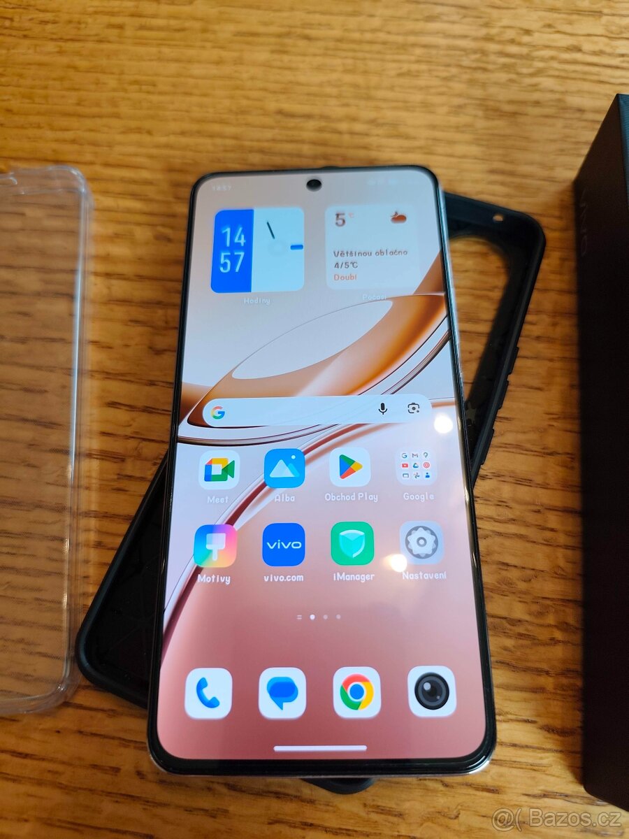 Vivo V50 Lite 5G 8/256GB 2 měsíce starý