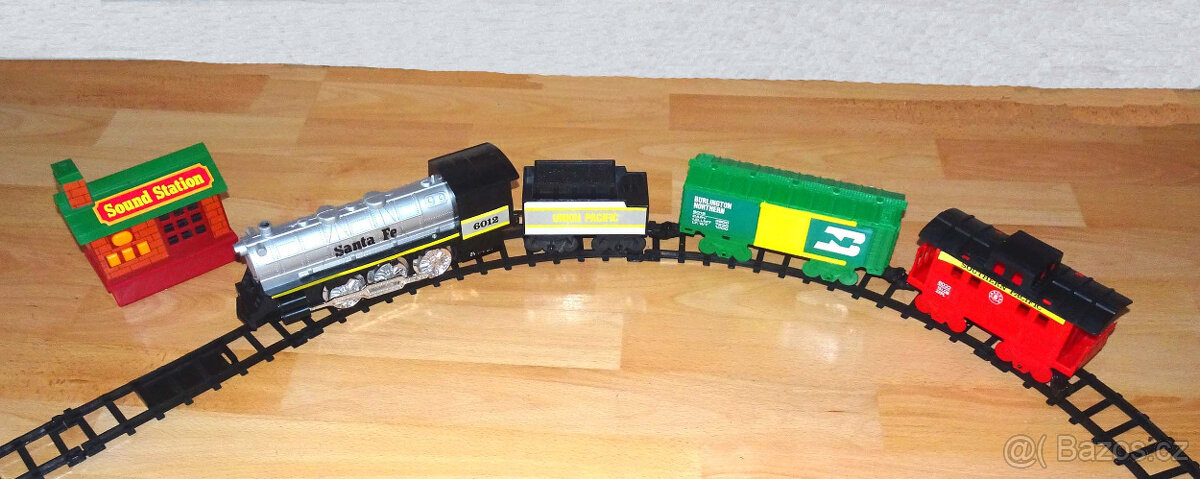 Lokomotiva s přídavnými vagonky