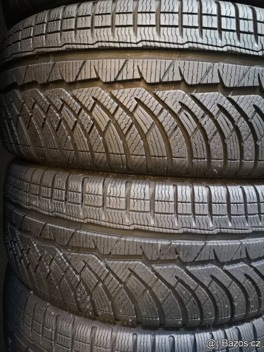 215/45 r18 215/45/18