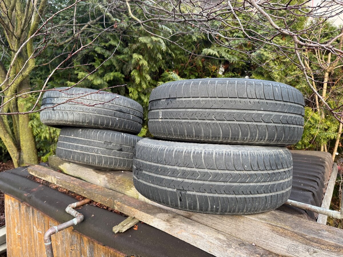 Pneumatiky Kleber Viaxer