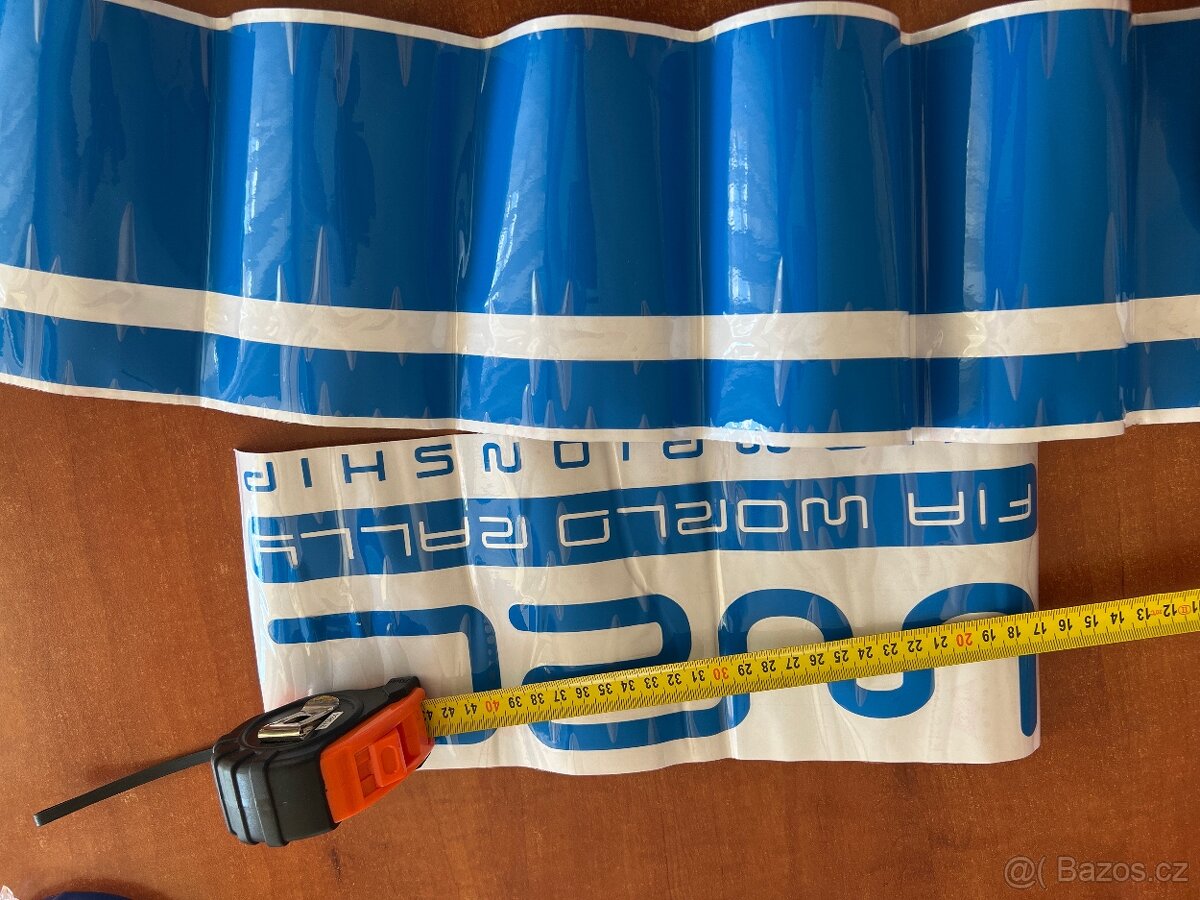 Modre samolepky na auto 150 cm