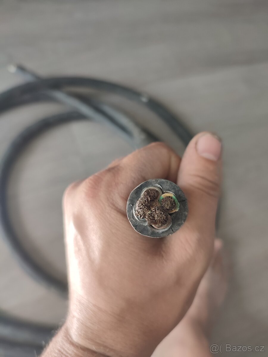 Kabel 4G16